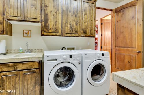 34226 5 Ave, Phoenix AZ 85003-2524 exterior