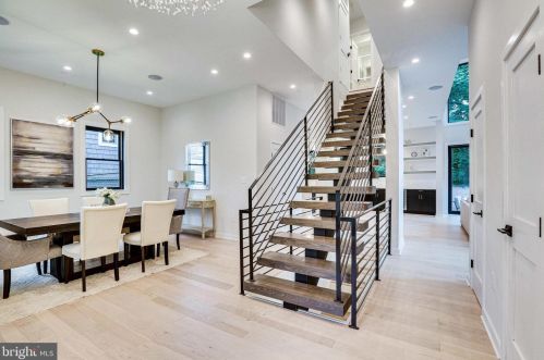 4913 Sherier Pl, Washington DC  20016-3319 exterior