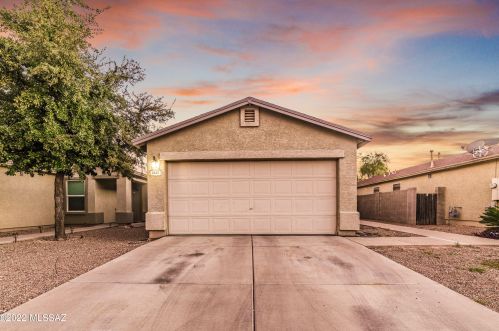 3860 Painted Tortoise St, Tucson, AZ 85706-4961