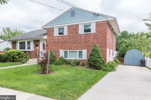 4815 Mori Dr, Rockville MD  20852-2212 exterior