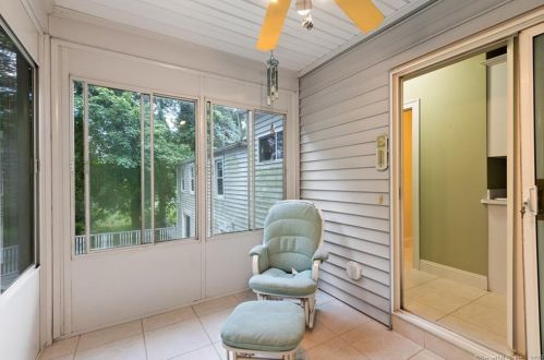 971 Farms Rd, Wallingford CT 06492-1807 exterior