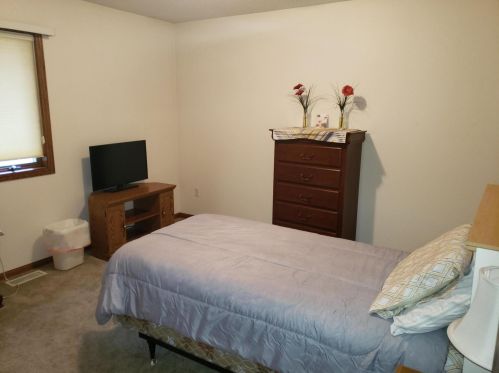 1335 3 Mile Rd, Grand Rapids MI 49505-3425 exterior