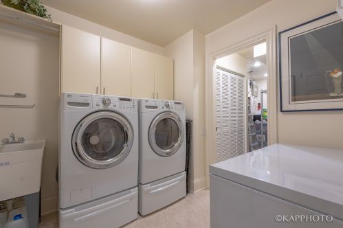 2252 Racine Ave, Chicago IL 60614-2110 exterior