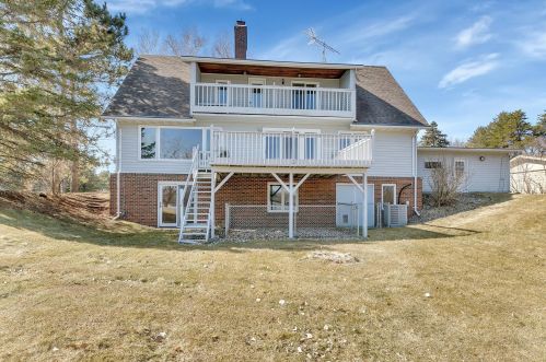 3106 Riviera Rd, Sartell MN 56377-9757 exterior