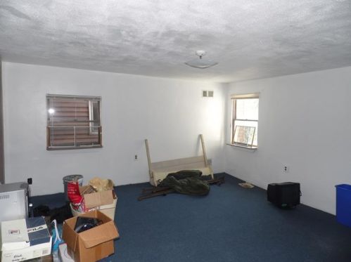 220 Emerson St, Pittsburgh PA 15206-3904 exterior