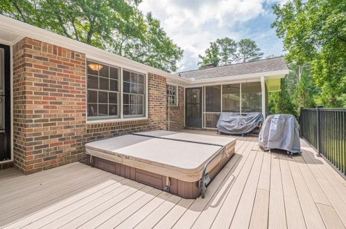 4882 Cambridge Dr, Atlanta GA 30338-5049 exterior