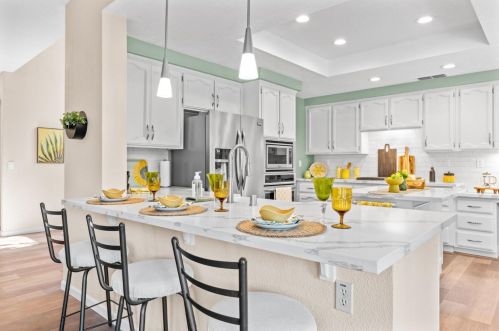 192 Orange Blossom Cir, Folsom, CA 95630-8103