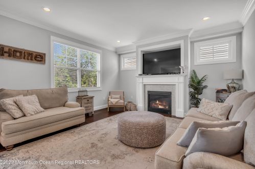 35 Laurel St, West Long Branch NJ  07764-1418 exterior