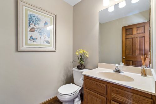 673 Saddle Rdg, Bull Valley IL 60012-3600 exterior