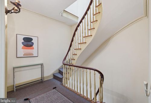 601 18 St, Philadelphia PA 19140-1013 exterior