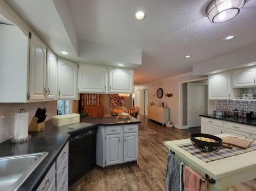 1849 Lawnel Ave, Meskegon MI 49441-3743 exterior