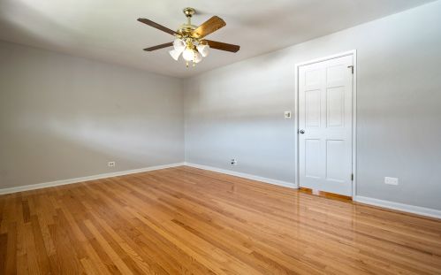 2042 15 Ave, Broadview IL 60153-1205 exterior