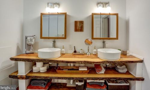 504 Poplar St, Lancaster PA  17603-5235 exterior