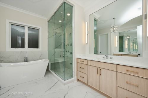 3854 Claremont Ave, Chicago IL 60618-3820 exterior