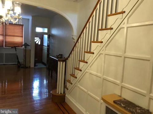 912 Catharine St, Philadelphia PA 19143-2624 exterior