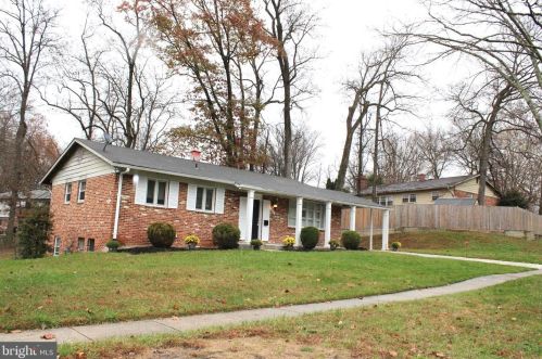 2615 Briggs Rd, Silver Spring, MD 20906-3744