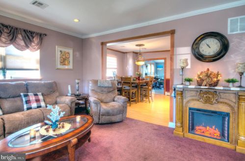 35 Collingswood Ave, Camden NJ 08107-1243 exterior