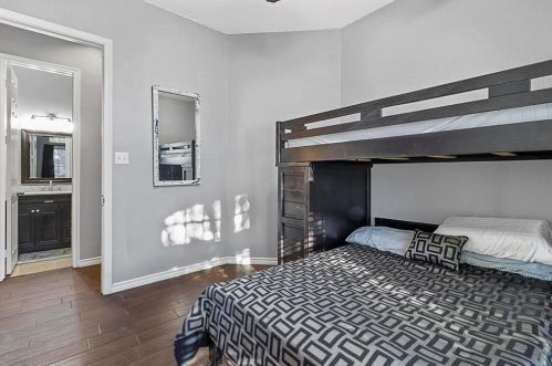 1264 Seymour Dr, Frisco TX 75033-0997 exterior