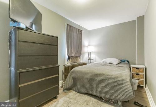 54 Upland Ave, Chester PA 19015-2427 exterior