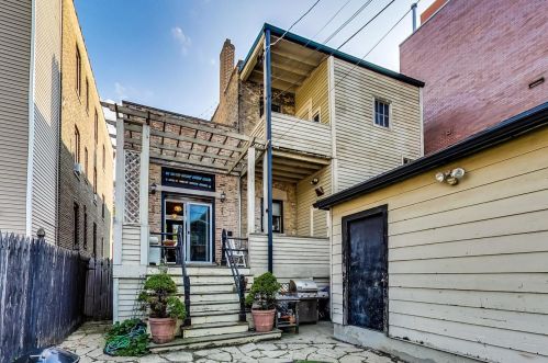 2324 Armitage Ave, Chicago IL 60647-4342 exterior