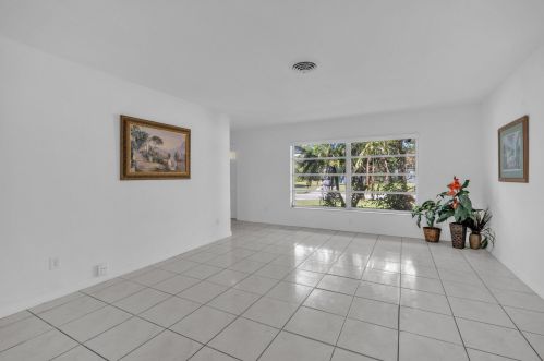 202 Bay St, Fort Pierce FL 34952-1318 exterior