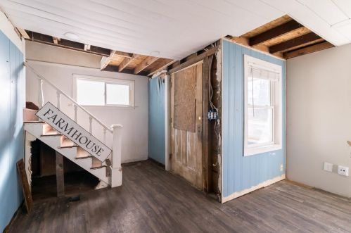 524 Forrest St, Wayland MI 49348-1198 exterior