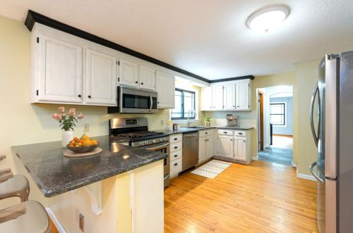 51 Logging Hill Rd, Concord NH  03304-3722 exterior