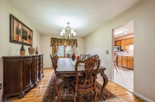 2087 Prospect Ave, Scotch Plains NJ 07076-1203 exterior