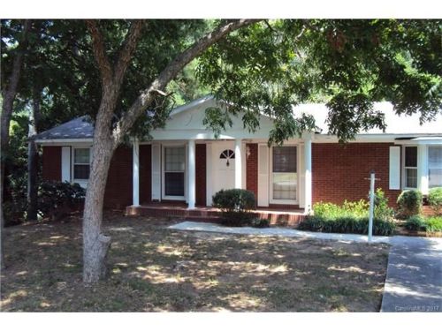 1609 Ross Dr, Albemarle, NC 28001-9780