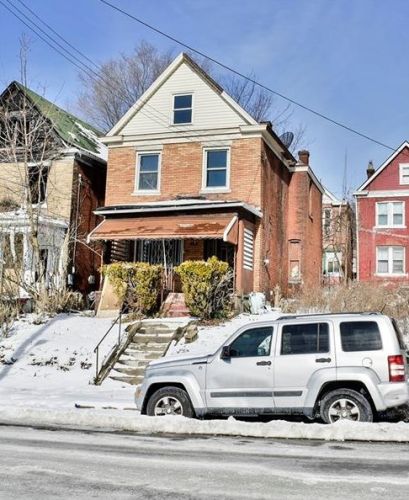 7611 Baxter St, Pittsburgh, PA 15208-1610