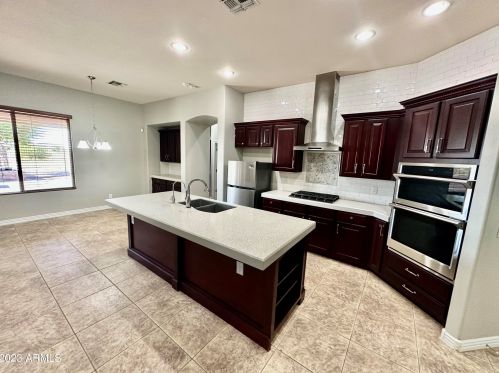 702 Capricorn Way, Chandler AZ  85249-3628 exterior