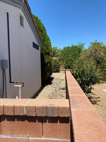 886 Belltower Dr, Green Valley AZ 85614-3269 exterior