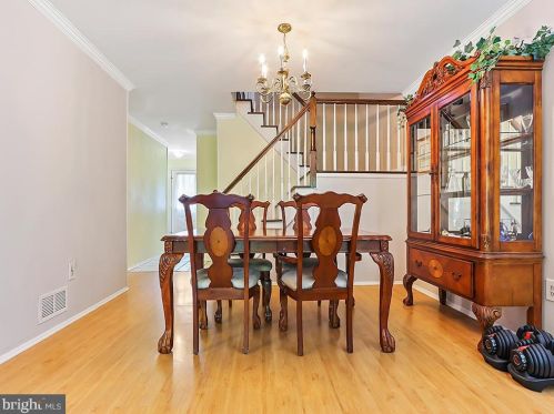 16 Cliveden Ct, Trenton NJ 08648-1400 exterior