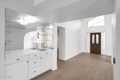 25826 Howard Dr, Chandler AZ 85248-6822 exterior