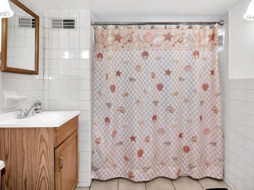 7921 Kostner Ave, Chicago IL 60652-3543 exterior