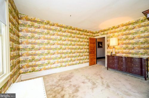 220 Maple Ave, Camden NJ 08106-2315 exterior