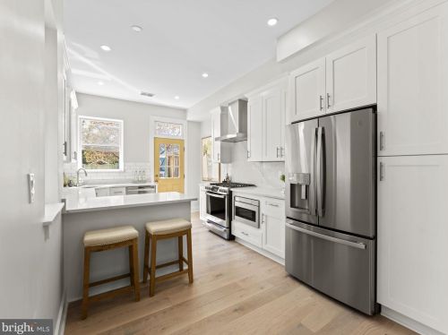 532 Shepherd St, Washington DC  20011-5913 exterior