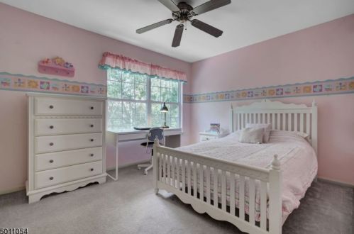 10 Delaney Ct, Bridgewater NJ 08807-5568 exterior