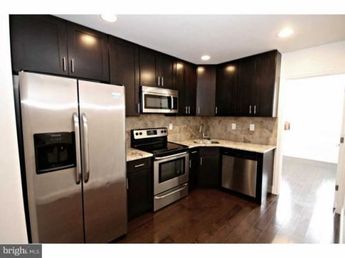 1910 11th St, Philadelphia, PA 19148-2335