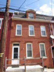 13 New Dorwart St, Lancaster, PA 17603-5201