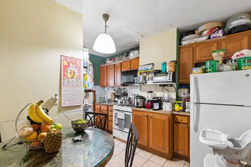 518 St, Union City NJ 07087-3606 exterior