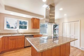 2143 117th St, Seattle WA  98133-8515 exterior