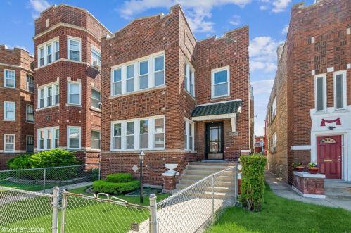 8029 Eberhart Ave, Chicago, IL 60619-3809