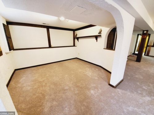 2447 Cowern Pl, Saint Paul MN 55109-4072 exterior