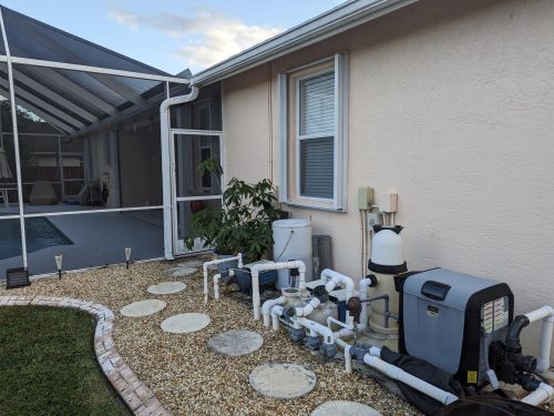 2831 Eagle Dr, Fort Pierce FL 34984-6320 exterior