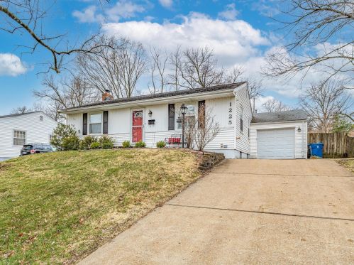 1225 Nancy Jo Pl, Saint Louis MO 63122-1820 exterior