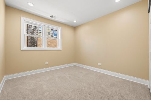 8009 Bishop St, Chicago IL 60620-3852 exterior