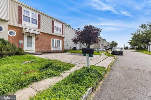 26 J Russel Smith Rd, Trenton, NJ 08648-5511