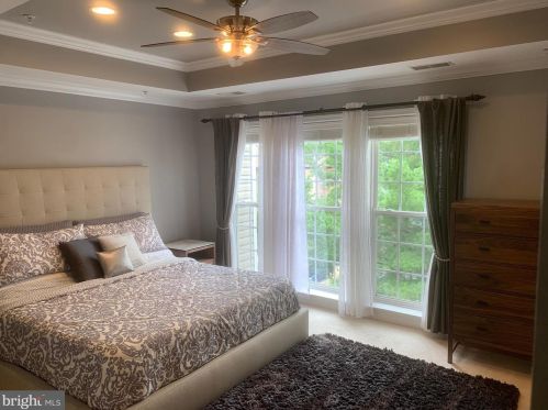 1694 White Oak Vista Dr, Silver Spring, MD 20904-4208