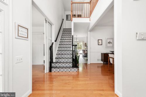 5 Wheatfield Ct, Columbus NJ  08022-1977 exterior